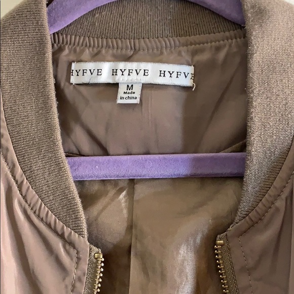 Jacket - Picture 3 of 8